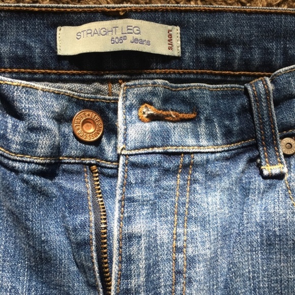 Levi’s Straight Leg 505 Jeans - Picture 3 of 7
